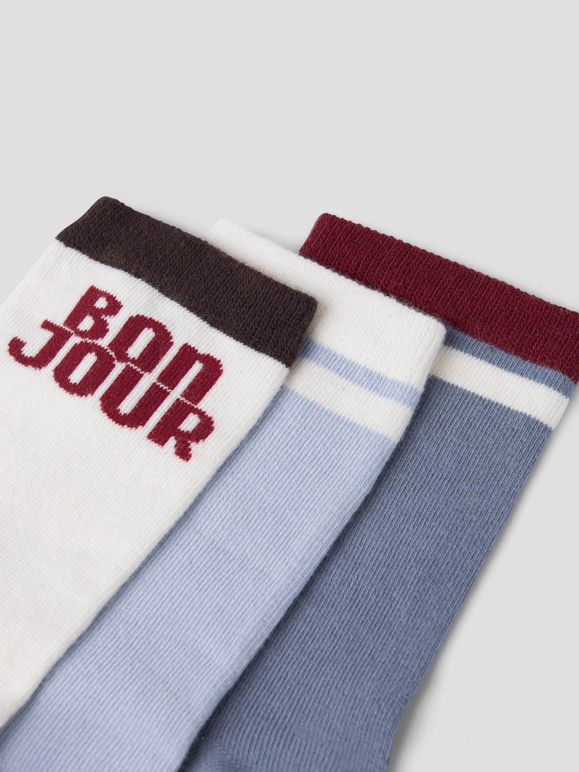 model_shot-front_full